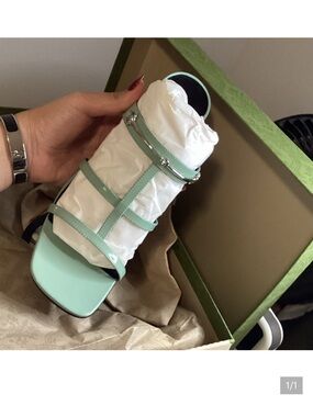 New in box Gucci  8.5 heels